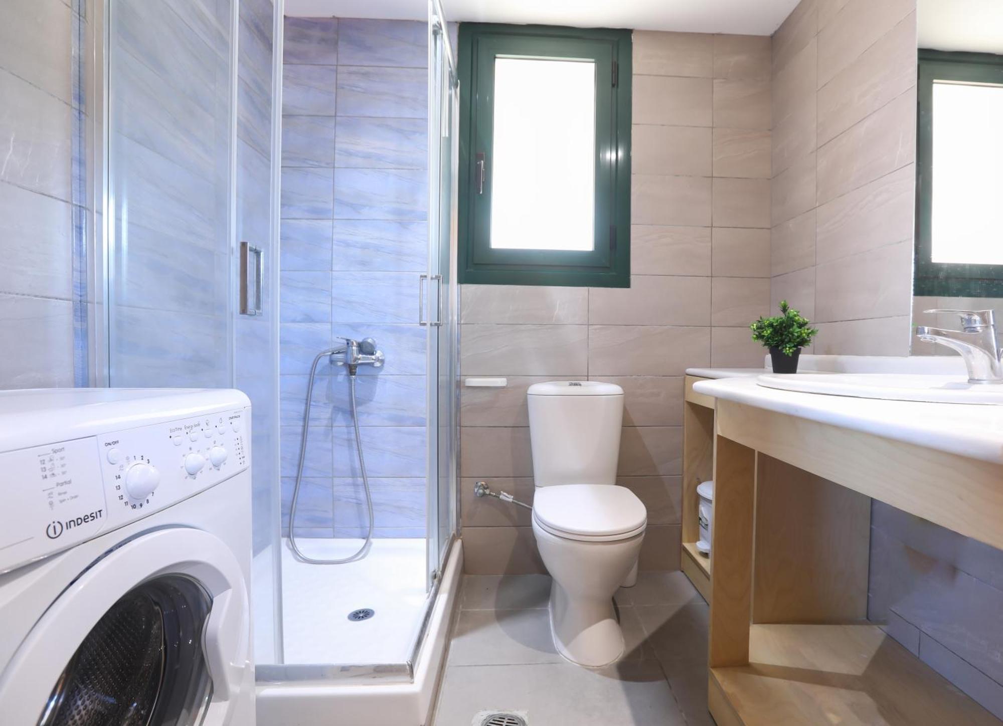 Corfu Hotel Apartments เวนิทเซส ภายนอก รูปภาพ